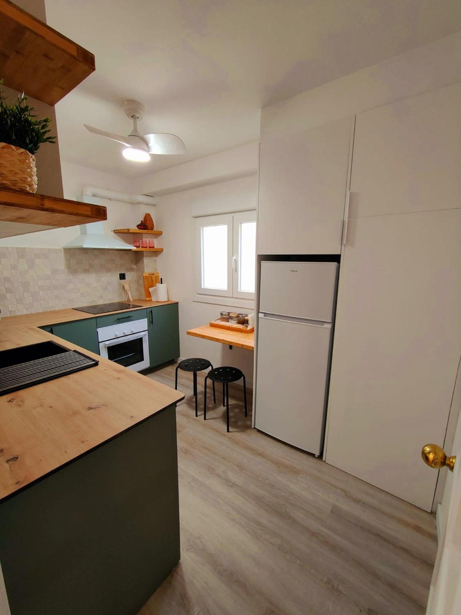 Sol Y Sur Apartmento - Netflix Y Parking Gratuito * Almería